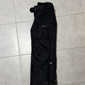 Artic X women’s  Black Outdoor snow Pants